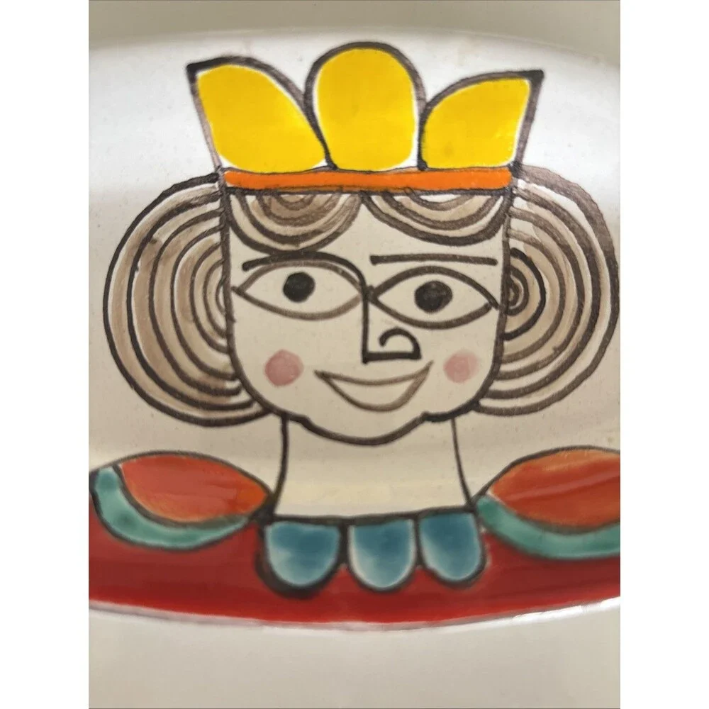 DeSimone Italian Pottery Small Oval Dish 298/16n  Queen Small  Chip On The Back